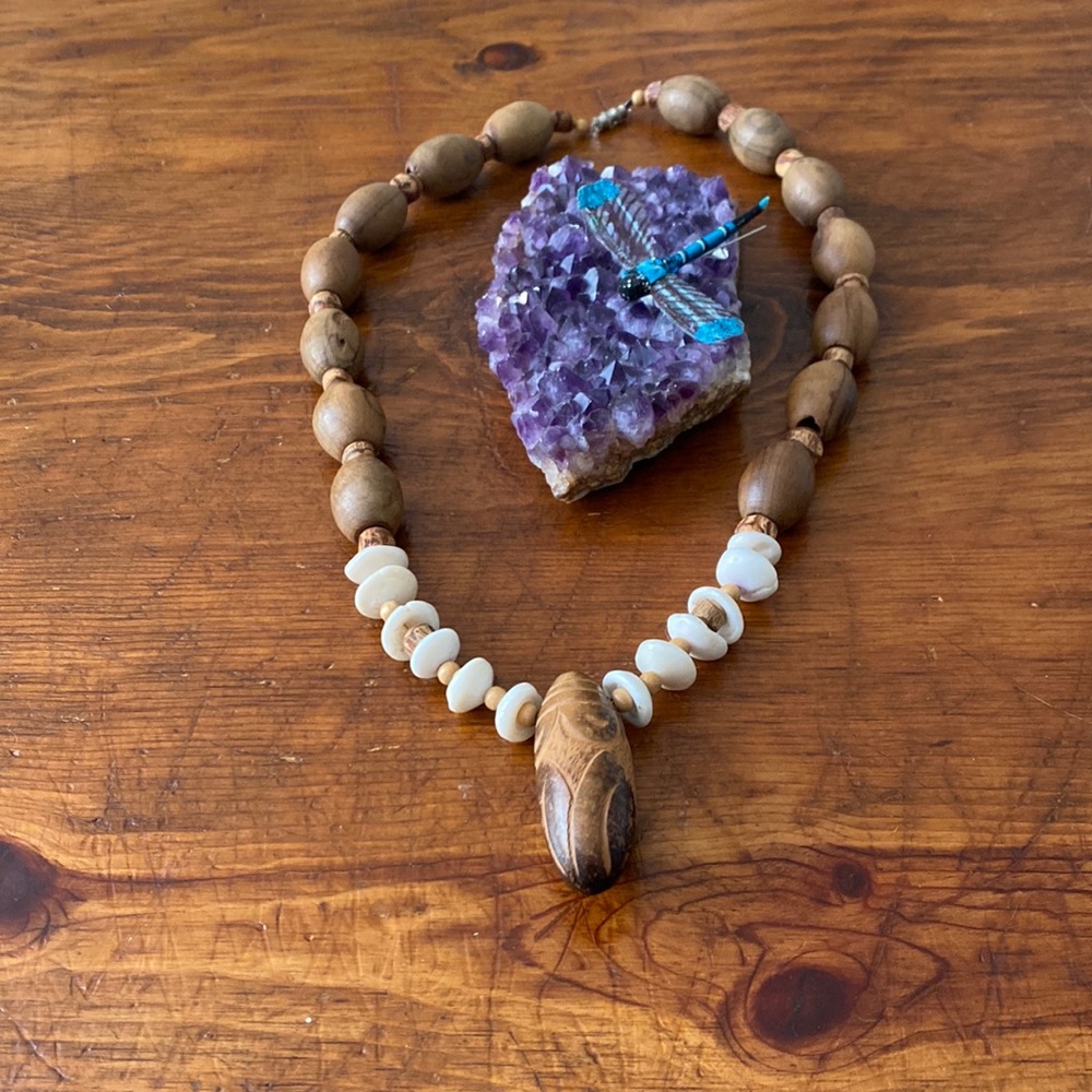 Vintage wood beads and shell necklace,